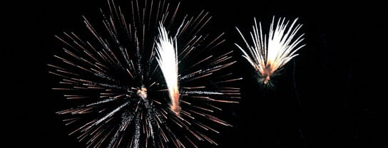 2017-01-03 photo img fireworks cc0 via pexels photo 63741 by donald tong 544x208px.jpg